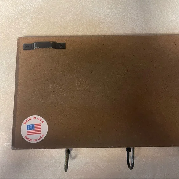 Badger Country Distressed Key Hook Sign - Picture 4 of 6